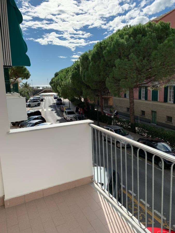 Casa Bianca 2 - Confortevole In Centro A モネーリア エクステリア 写真