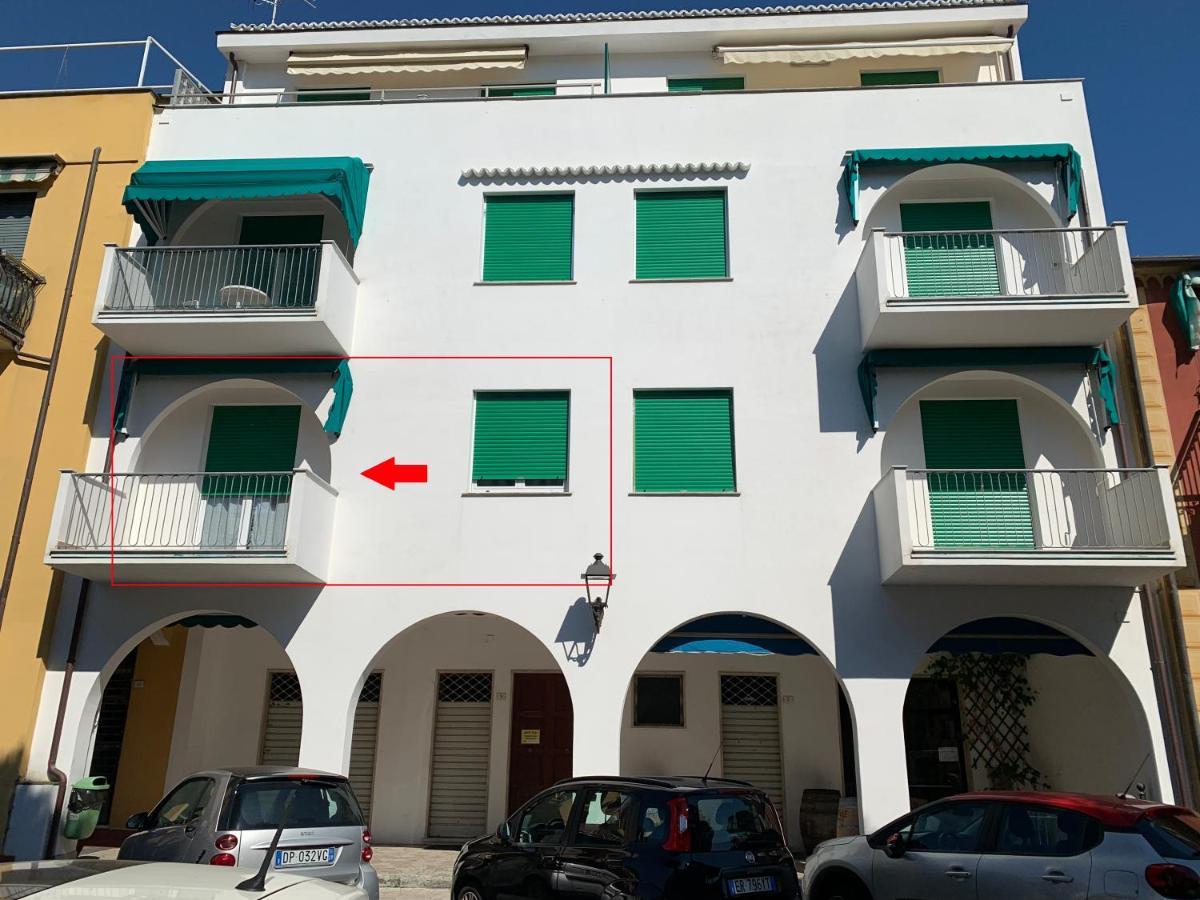 Casa Bianca 2 - Confortevole In Centro A モネーリア エクステリア 写真