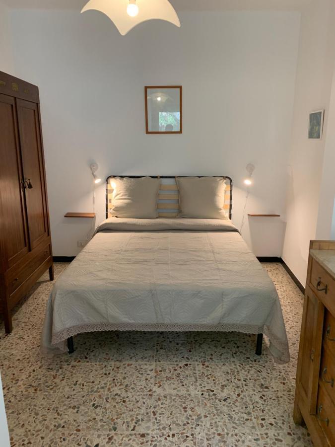 Casa Bianca 2 - Confortevole In Centro A モネーリア エクステリア 写真